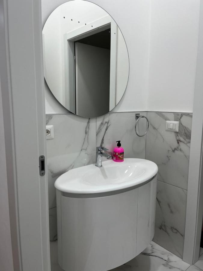 Appartamento Interno Via Garibaldi Турин Екстер'єр фото
